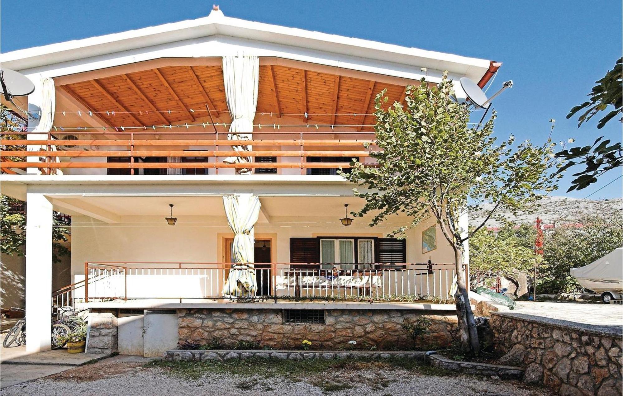 4 Bedroom Awesome Apartment In Starigrad Dış mekan fotoğraf