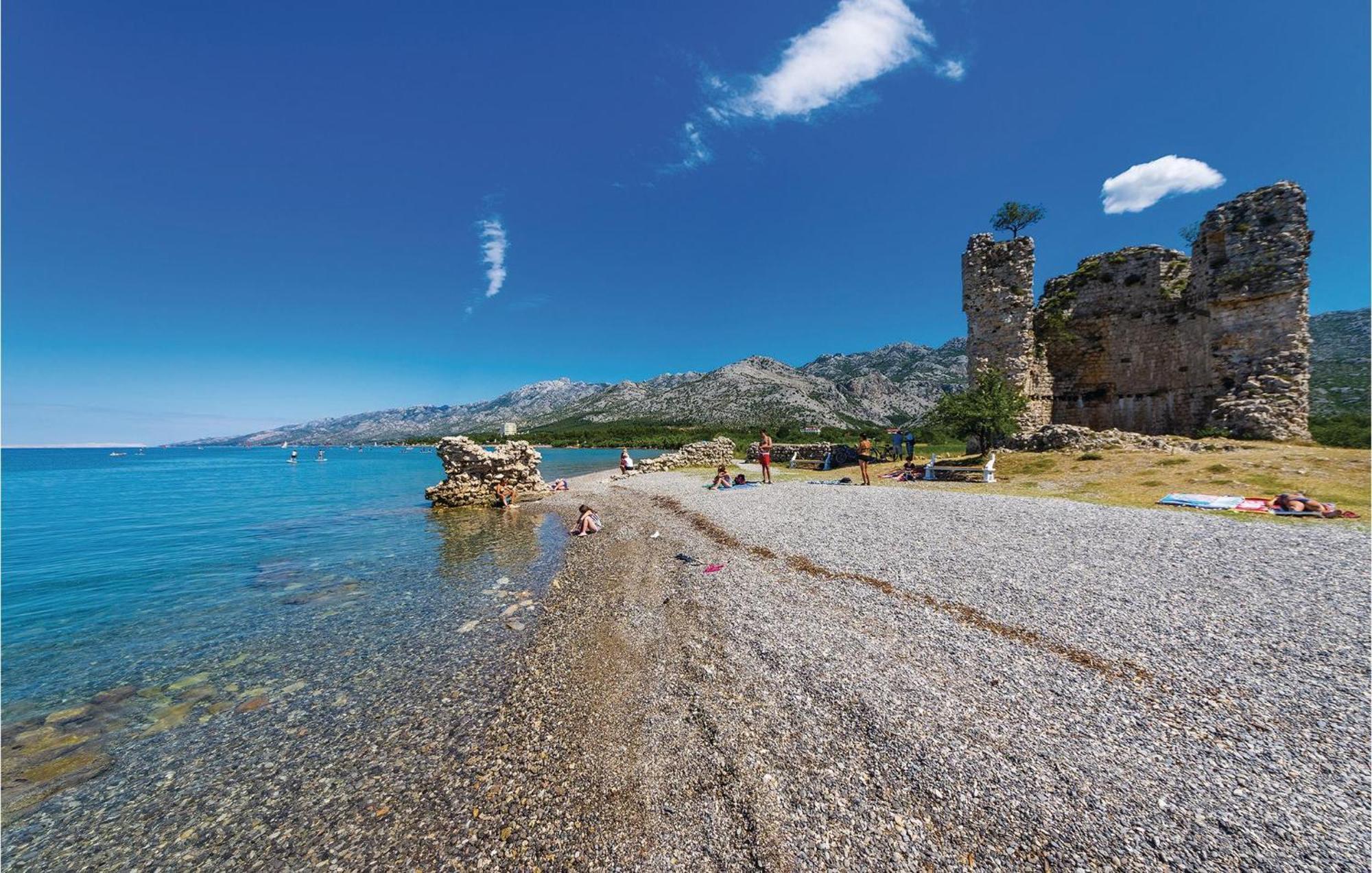 4 Bedroom Awesome Apartment In Starigrad Dış mekan fotoğraf